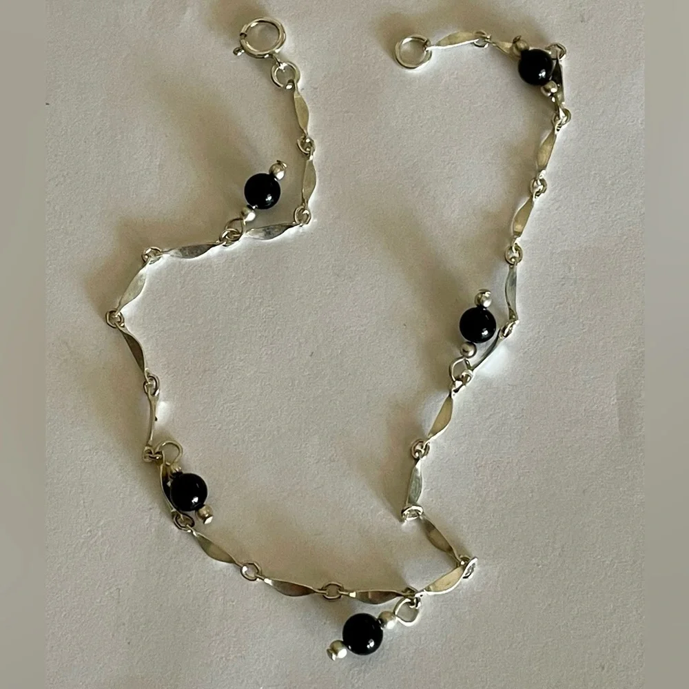 NWOT Silver and Black Beads Anklet/Bracelet 8.75” - Picture 1 of 4